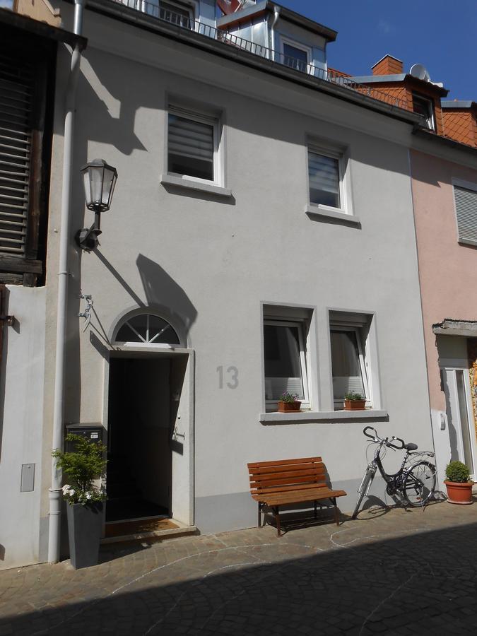 MainErlebnis Apartment คาร์ลชตัดท์ ภายนอก รูปภาพ